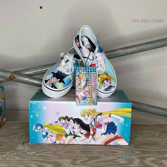 NIB Vans X Pretty Guardian Sailor Moon Authentic Shoes - Picture 2 of 8